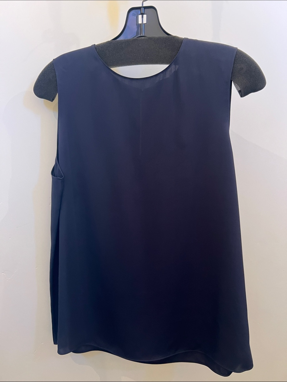 Theory shell top M navy new with tags